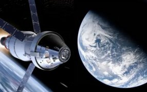 Artemis 2 dejó atrás la cara oculta de la Luna, recuperó contacto y ya inicia el regreso a la Tierra