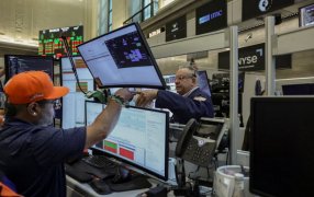 Mercados: Las acciones argentinas trepan hasta 10% en Wall Street y cae el riesgo país antes de la megalicitación del Tesoro