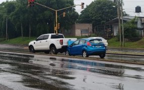 Posadas: Choque en cadena dejó una conductora lesionada, la mujer fue trasladada al Hospital Dr. Ramón Madariaga para su evaluación médica