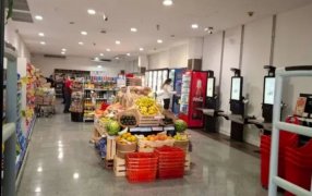 CABA: Cadena de Supermercados inauguró sucursal sin cajeros y con cajas de cobro automáticas