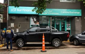 Allanan la sede central de la financiera ligada al “Chiqui” Tapia y el club Banfield
