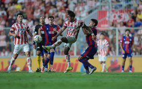 No levantan cabeza: Unión y San Lorenzo de Almagro igualaron sin goles en Santa Fe por el Torneo Apertura