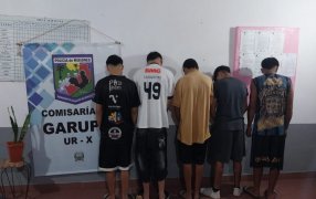 Garupá: Emboscaron a un adolescente con machetes y una fusta al salir de la escuela, los involucrados fueron detenidos