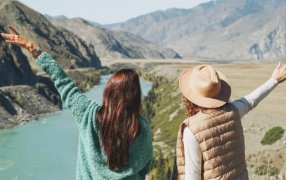 Con escapadas cortas y turismo regional, el feriado del 25 de Mayo movió 340 mil millones de pesos