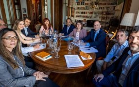 El Tribunal evalúa restringir las visitas que recibe Cristina Fernández de Kirchner en San José 1111