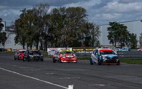 Turismo Pista: El piloto misionero Luciano Viana buscará revancha en el Autódromo de Toay de la provincia de La Pampa