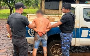 Navidad pasada de copas: Se emborrachó, amenazó a su familia y destrozó la casa en la ciudad de  Apóstoles