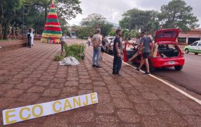 Éxito del Eco Canje en la Plaza San Martín de la ciudad de Apóstoles
