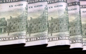 La brecha se mantuvo arriba del 100%: El dólar blue perdió 7 pesos en la semana pero acumula una suba de 33 pesos en 2023