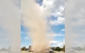 Chaco: Remolino gigante sorprendió a los vecinos de la ciudad de Resistencia