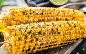 Choclo: Cuánto cocinarlo, cómo hacerlo a la parrilla y las mejores recetas de empanadas y humita