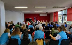 Misiones: Paritaria Docente, el Gobierno Provincial acordó con los gremios ajuste salarial de Febrero