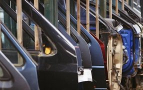 Automotrices se quejan por las trabas para pagar importaciones y alertan que pueden frenar la producción