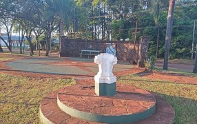 Apóstoles: Nuevamente vandalizan ornamentaciones en la Plazoleta de la Colectividad Italiana