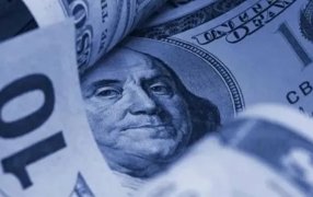 La brecha superó el 120%: El dólar blue aceleró escalada y quebró un nuevo récord desde la devaluación de Agosto