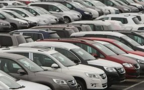La Cámara del Comercio Automotor advirtió por falta de precios: Las ventas de autos usados cayeron 70% tras la devaluación