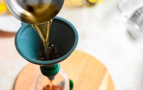 Misiones: Es Ley el Programa de Reutilización de Aceites Vegetales Usados