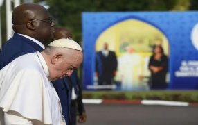 Rotunda petición del Papa Francisco: ¡Basta de asfixiar a África!