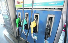 Combustibles: YPF, Axion y Puma también suben 4% los precios de naftas y gasoil