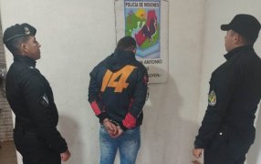Un individuo fue arrestado al intentar ingresar una sierra para los detenidos de una Comisaría