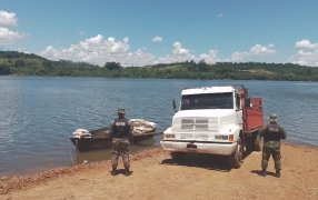 Misiones: Prefectura Naval secuestra cerca de nueve toneladas de soja en la costa del Río Uruguay, la mercadería, sin aval aduanero, pretendía ser trasladada en una embarcación hacia Brasil
