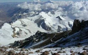Dos andinistas extranjeros fueron internados en estado crítico tras accidentarse en el Aconcagua