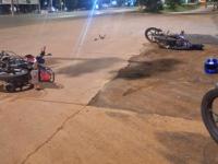 Posadas: Dos motociclista