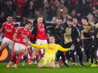 Bajo la lluvia y en la úl