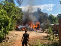Incendio destruyó una viv