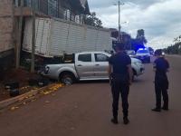 Colisión entre camión y c