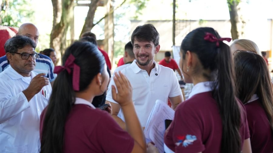 Apóstoles: El Programa "La Vice en tu Escuela" llegó a la ciudad con un gran operativo integral para estudiantes