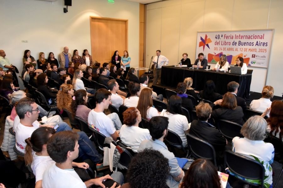 Ya están abiertas las inscripciones al Premio VIVALECTURA 2026