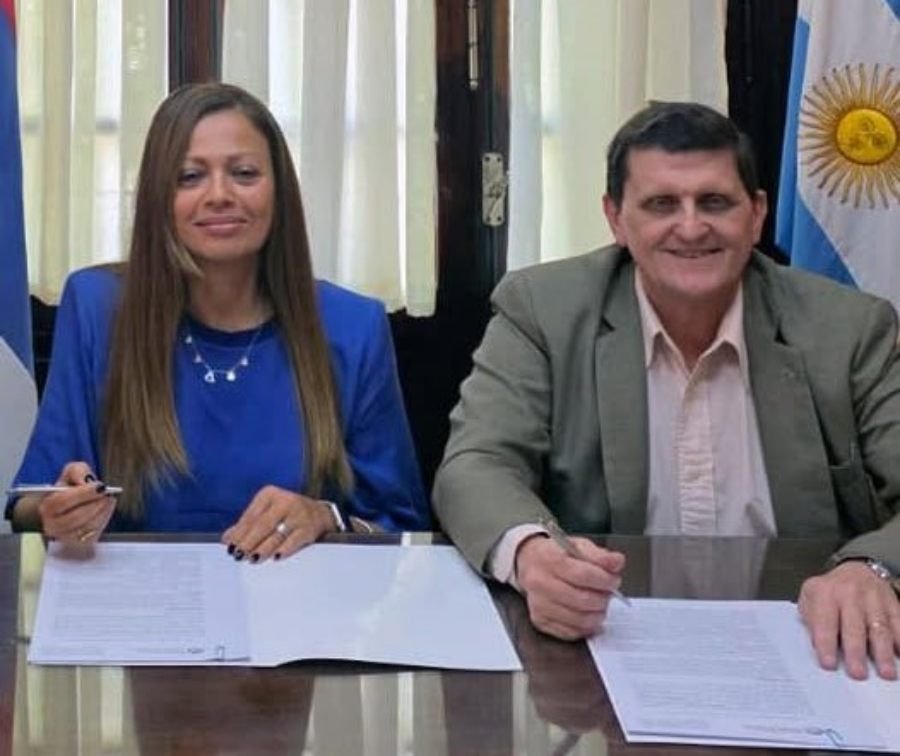 El Ministro Adolfo Safrán y la Presidente del Tribunal de Cuentas de la Provincia Fabiola Bianco firmaron un convenio marco vinculado con la preservación de la selva misionera