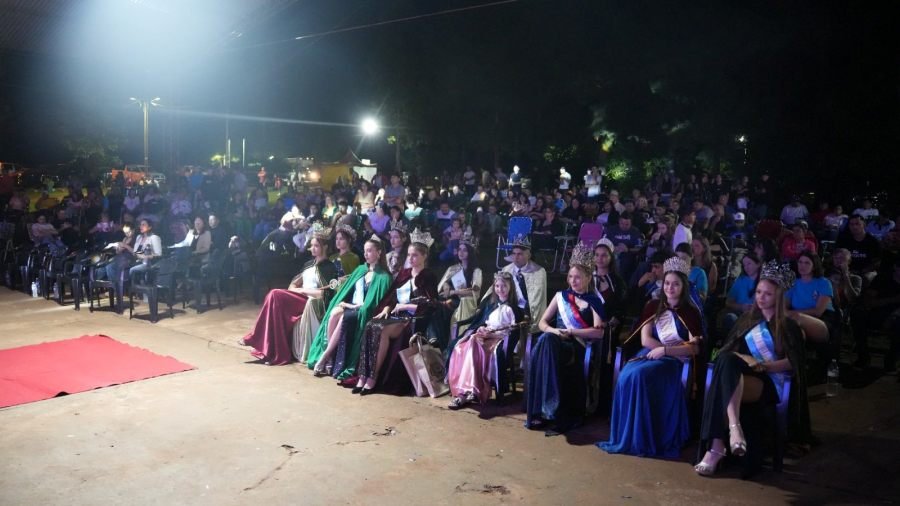 Misiones: El Municipio de Azara celebró la 21° edición de la Fiesta Provincial de la Mojarrita, un evento cultural y turístico que atrae a cientos de familias de la región