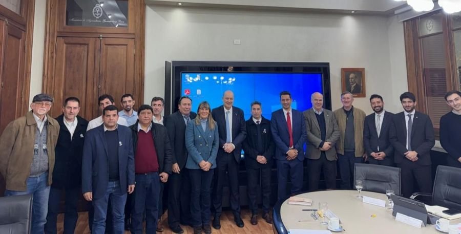 INYM: Reunión con el Ministro de Desregulación y Transformación del Estado, y el Secretario de Agricultura, Ganadería y Pesca de la Nación