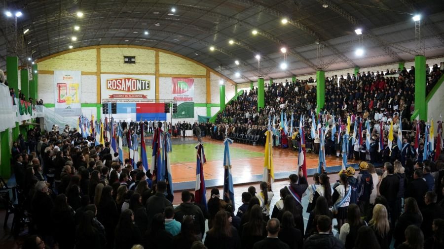 Historia, identidad y reconocimiento marcaron el 209 Aniversario de la Batalla de Apóstoles y recuerda la histórica gesta liderada por Andrés Guacurarí y Artigas