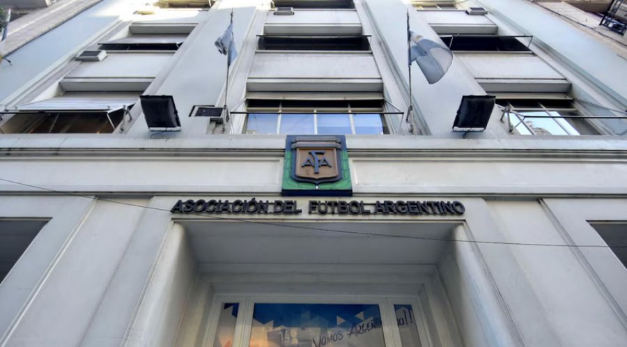 Allanan la sede de la AFA y clubes de fútbol por la causa Sur Finanzas