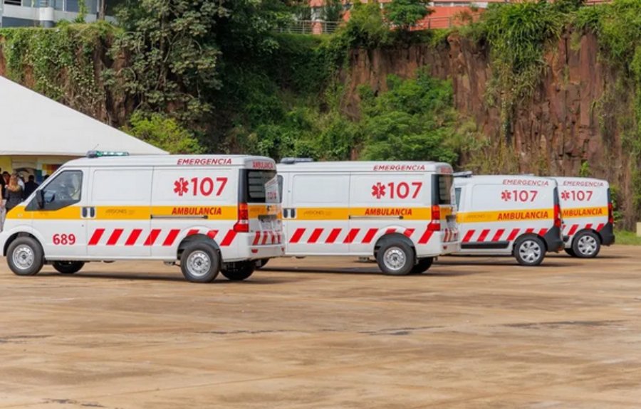 Misiones: Entregaron ambulancias, equipamiento médico y tecnología sanitaria por más de 335 millones de pesos a distintos Municipios