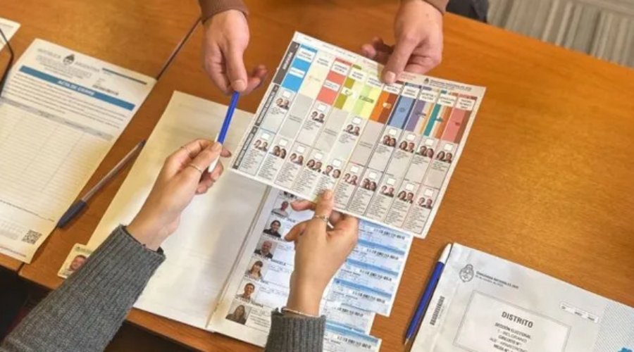 En la provincia de Buenos Aires, la Cámara Nacional Electoral declaró vencidos los plazos para la reimpresión de boletas