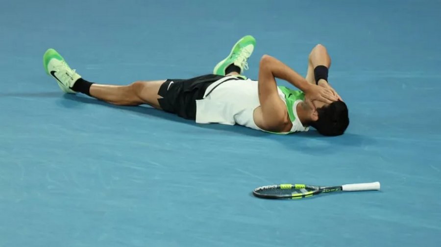 Tenis: Carlos Alcaraz venció a Novak Djokovic y se quedó con el Australian Open 2026 en una final histórica