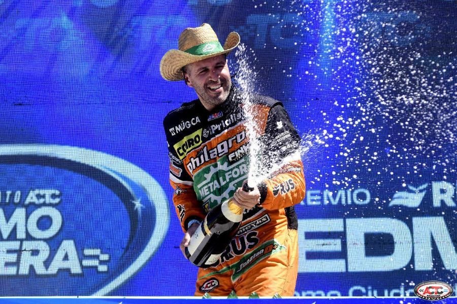 El exitoso piloto del Turismo Carretera Jonatan Castellano será concesionario de INDECAR y Bull en la ciudad bonaerense de Lobería