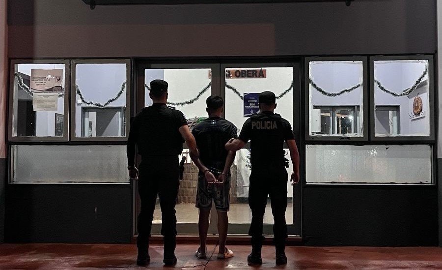 Con un celular extraviado realizaron compras por casi de 600 mil pesos y la Policía de Misiones detuvo a uno de los implicados