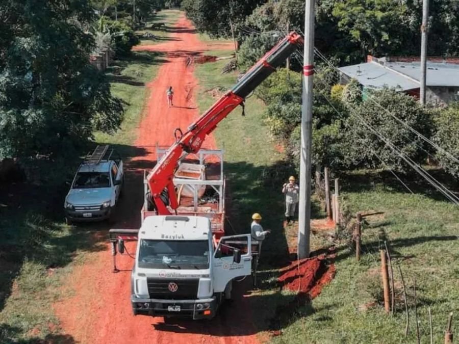 Alerta por fuertes vientos emitido por el Servicio Meteorológico Nacional: Energía de Misiones desplegó cuadrillas en puntos afectados
