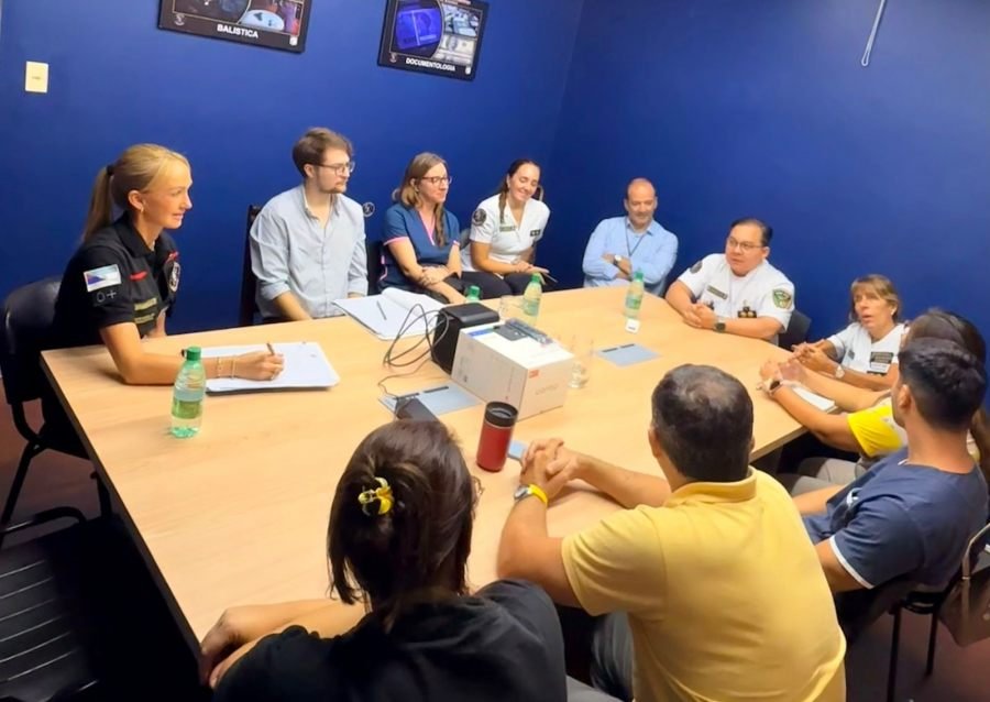 Policía Científica y el Cuerpo Médico Forense de Misiones coordinan protocolos para el tratamiento de muestras biológicas y de ADN