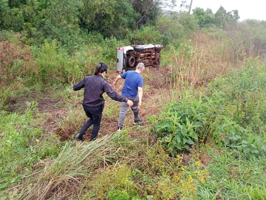 Misiones: Despiste sobre la Ruta Nacional Nº 14, en jurisdicción de la localidad de San José, el conductor no sufrió lesiones
