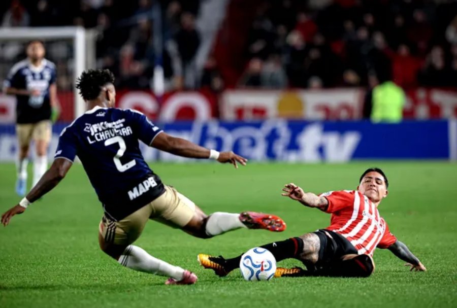 Estudiantes de La Plata le ganó sobre la hora a Deportivo Independiente Medellín y se metió en los octavos de la Copa Libertadores