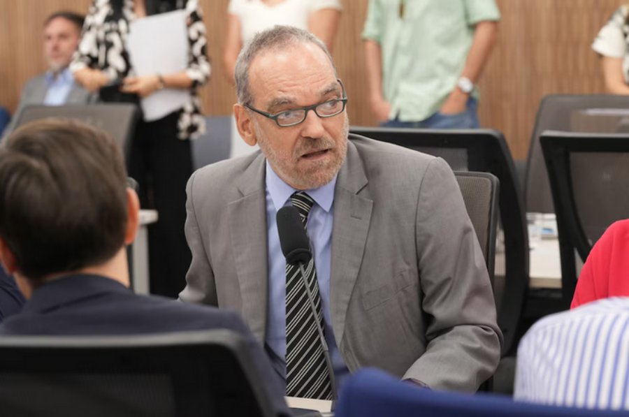 Designaron a Fernando Iglesias como nuevo Embajador de Bélgica tras haber sido elegido por el Presidente Javier Milei