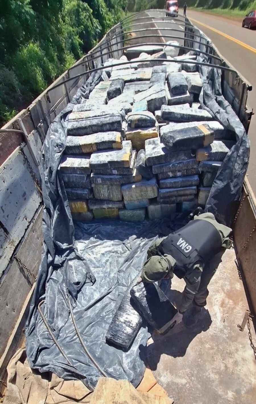 Gendarmería Nacional secuestró nueve toneladas y media de marihuana