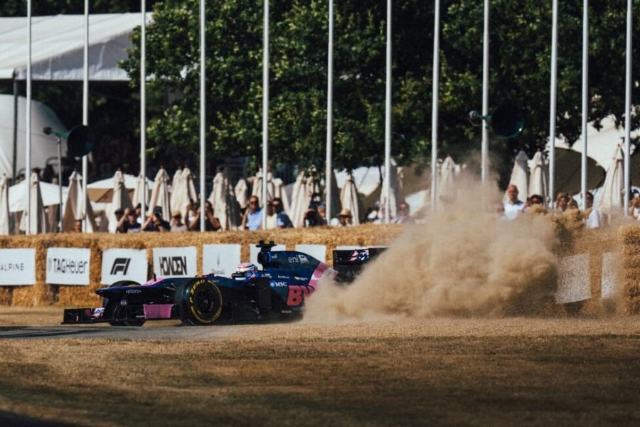 Franco Colapinto se lució en el Festival de Goodwood, manejó el Lotus E20, hizo donas y se reencontró con James Vowles