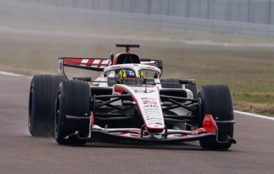 Fórmula 1: Haas el último equipo en girar antes de los test oficiales, Oliver Bearman fue el encargado de subirse al nuevo VF-26 en Fiorano